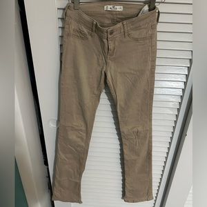 Tan 00/23 Holister pants